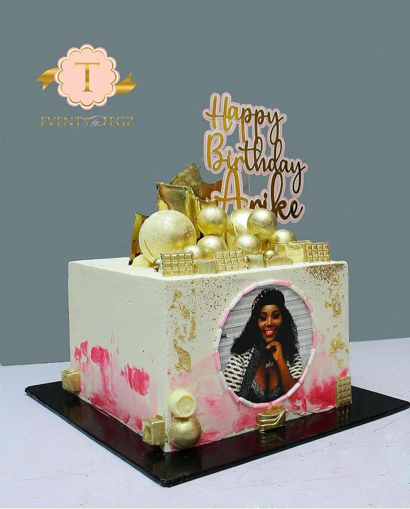 Photo cakes with fast delivery in Maryland Lagos